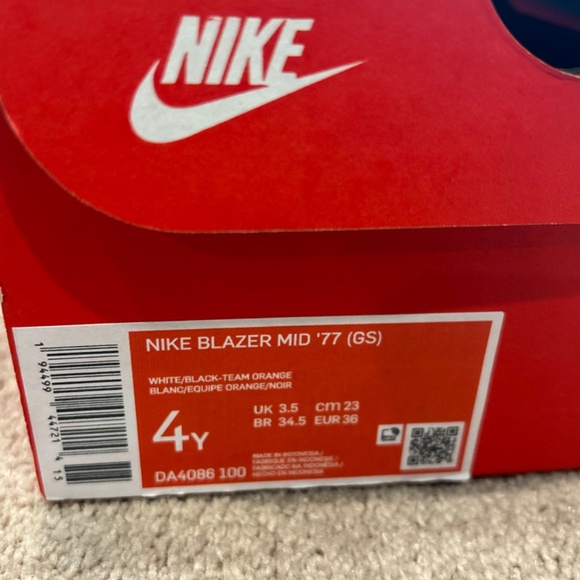 Youth Nike Blazer Mid ‘77 - Picture 8 of 9